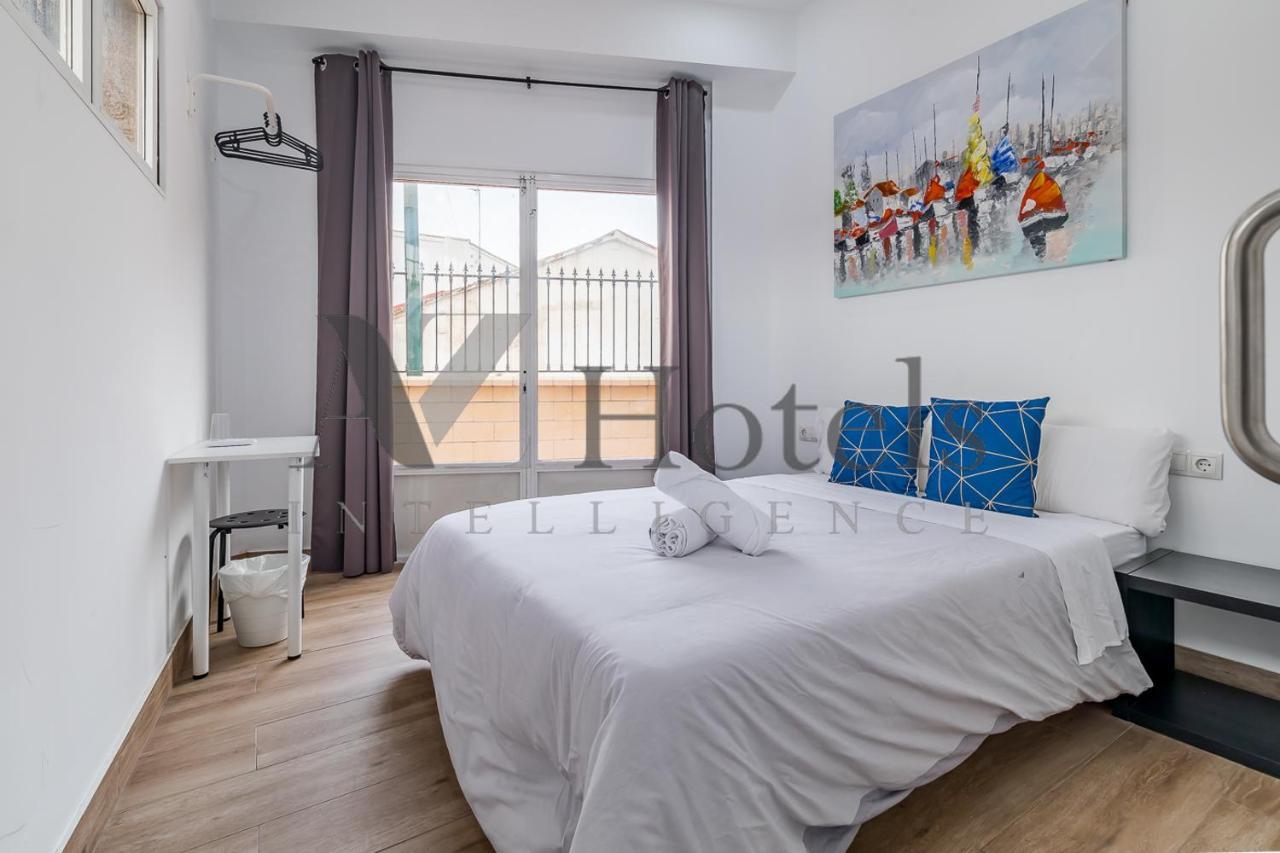 Ayz Elcano - Auto Check-In Property Malaga Exterior photo