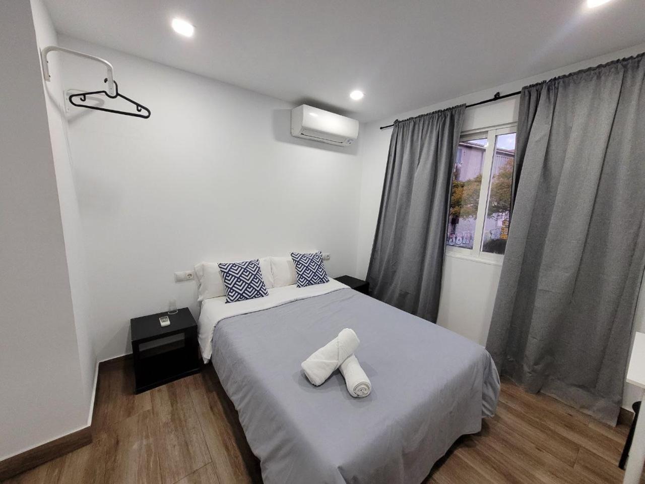 Ayz Elcano - Auto Check-In Property Malaga Exterior photo